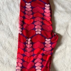 LuLaRoe Kids Leggings with Red and Pink Heart Design EUC